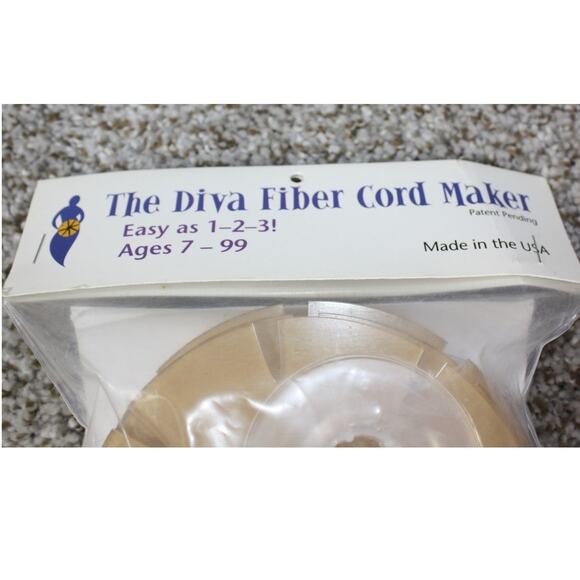 The Diva Fiber Cord Maker Kit - New - Picture 2 of 6
